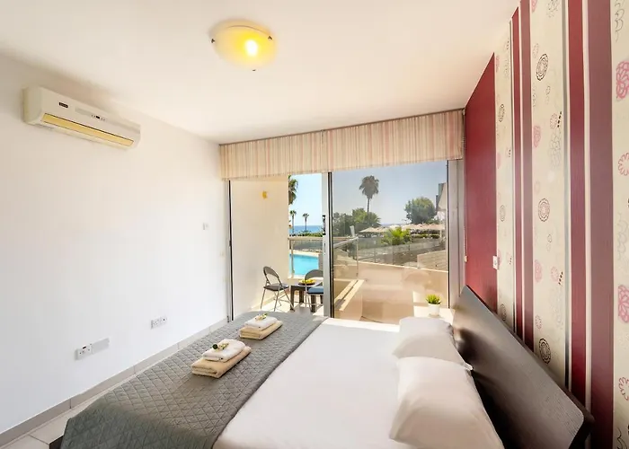 Fig Tree Bay 103 بروتاراس